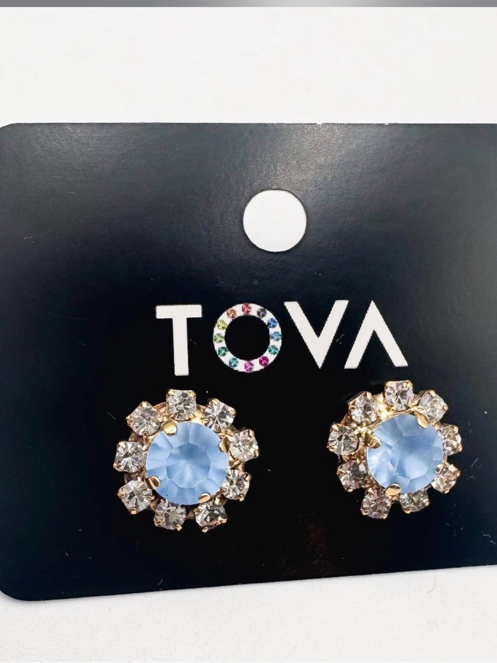 TOVA Daisy Stud Earrings Light Sapphire Matt